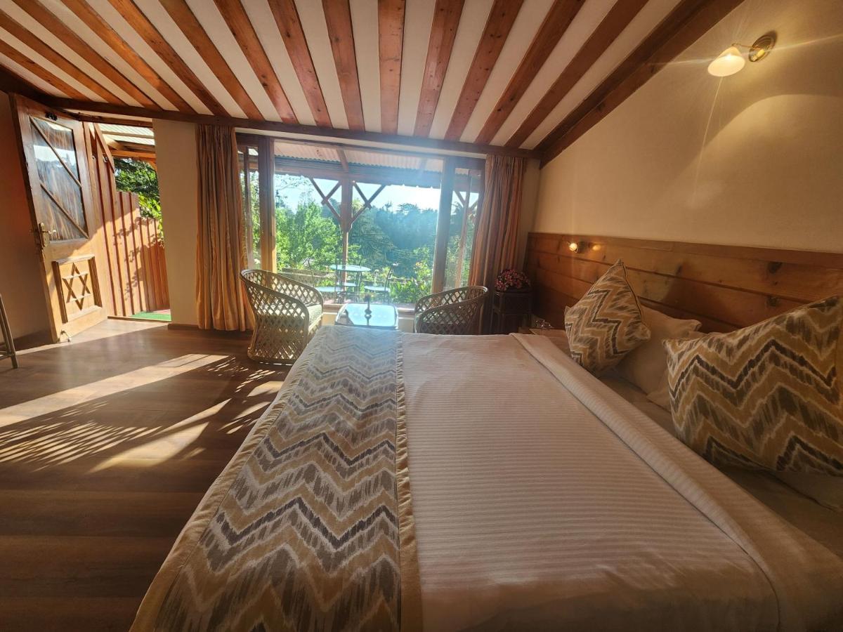 The Chalets Naldehra Shimla Exterior photo