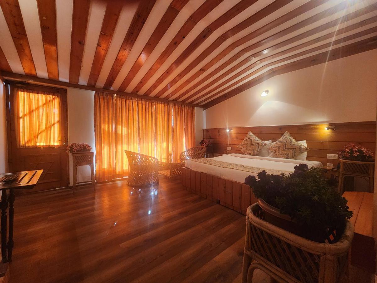 The Chalets Naldehra Shimla Exterior photo