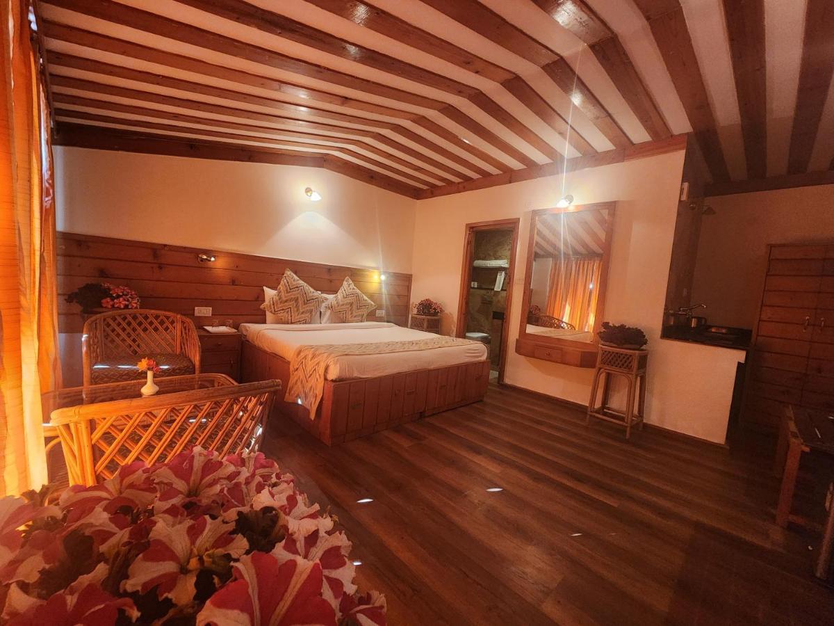 The Chalets Naldehra Shimla Exterior photo