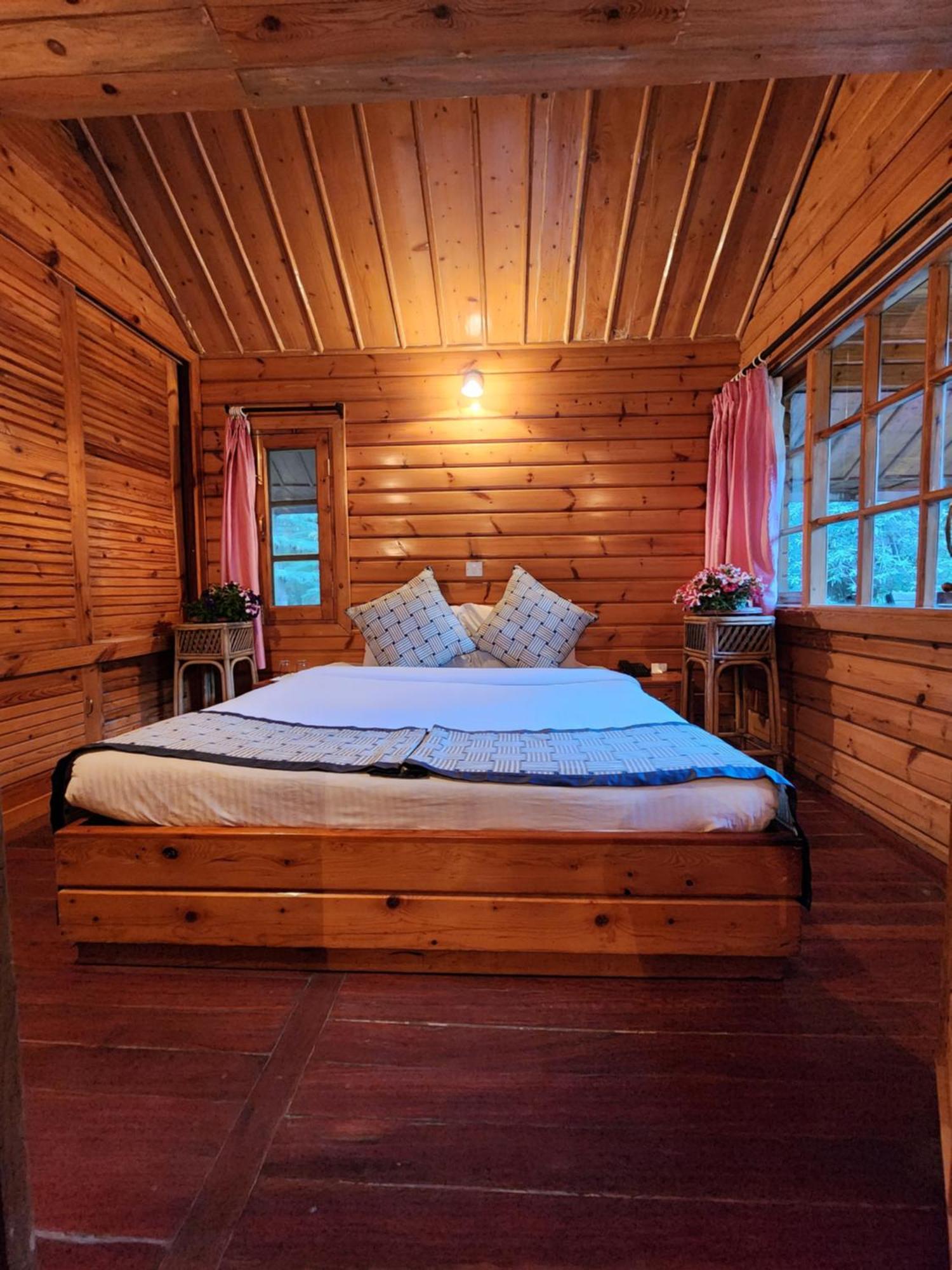 The Chalets Naldehra Shimla Exterior photo
